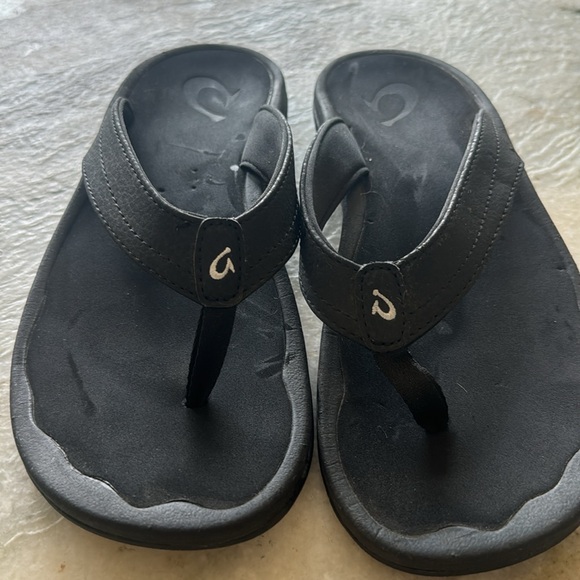 Woman’s black Ohana - Picture 2 of 4